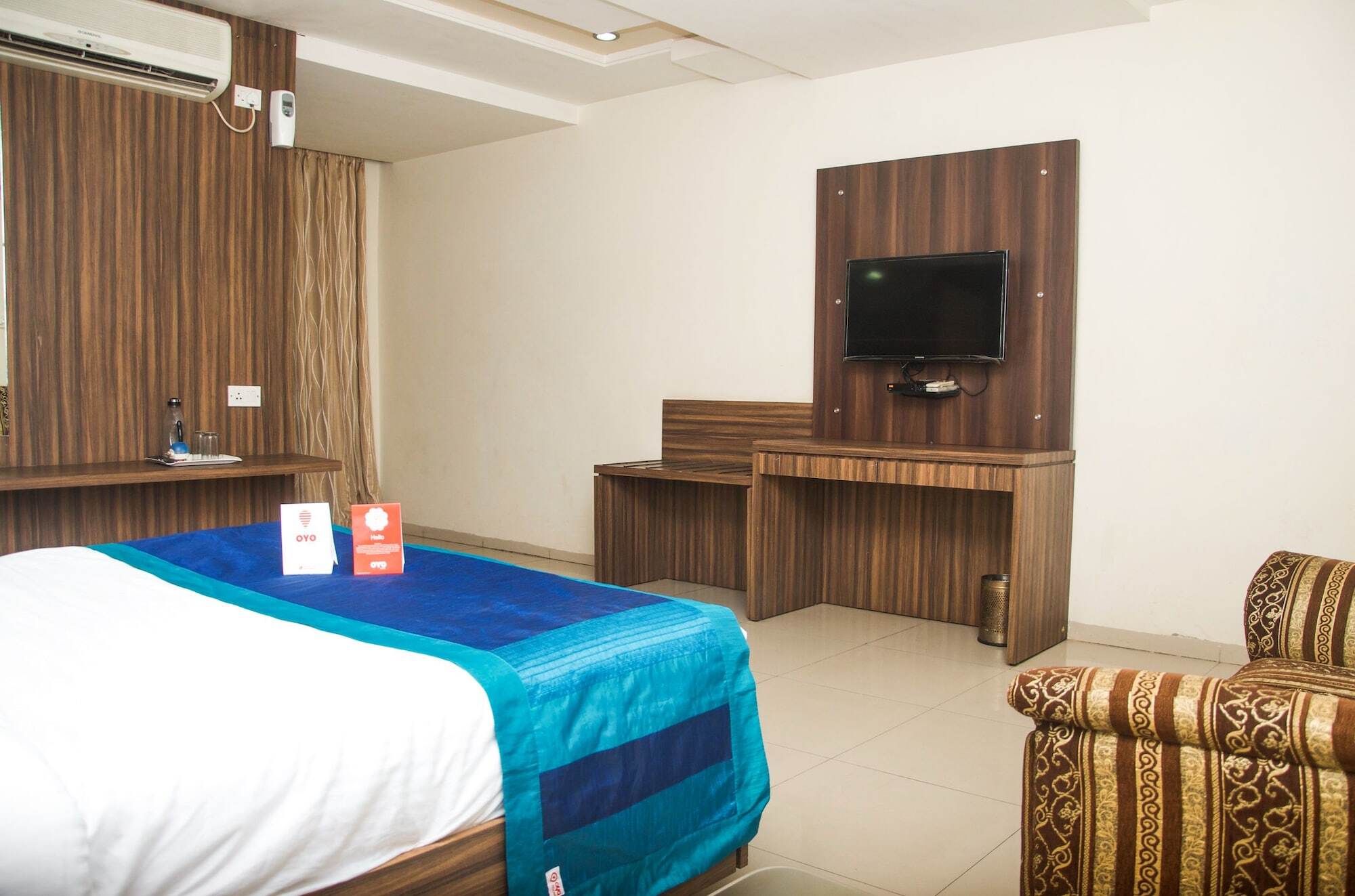 A.R Grand Hotel Visakhapatnam Exterior photo